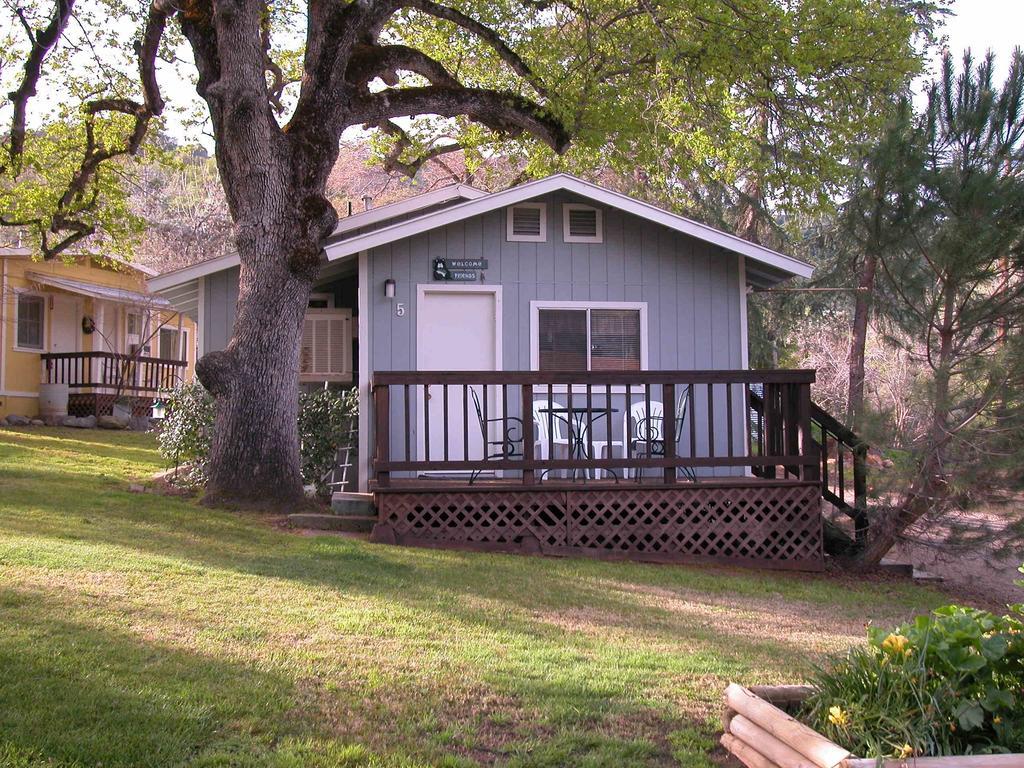Sequoia Motel Three Rivers Exterior photo